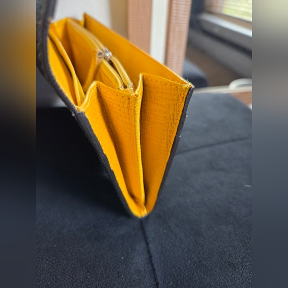 Authentic Fendi Monogram Wallet - Picture 7 of 9